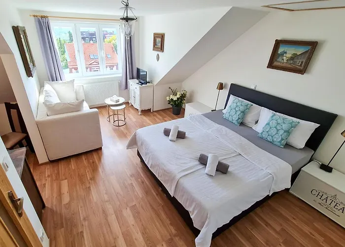 Brevnov Apartment *